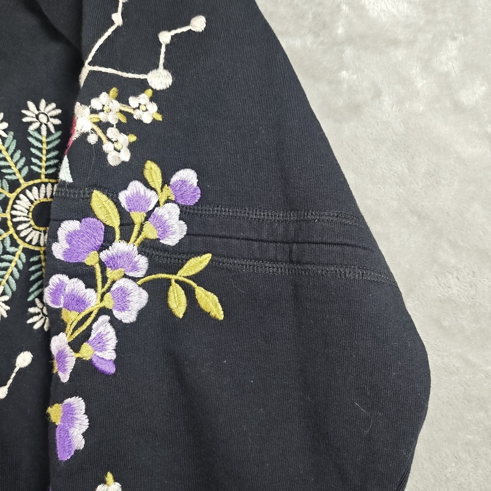Johnny Was Sweatshirt Womens Medium Black Embroidered Floral Butterfly Pullover - Picture 4 of 7